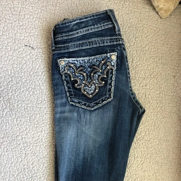 Miss Me Jeans - Picture 16 of 17